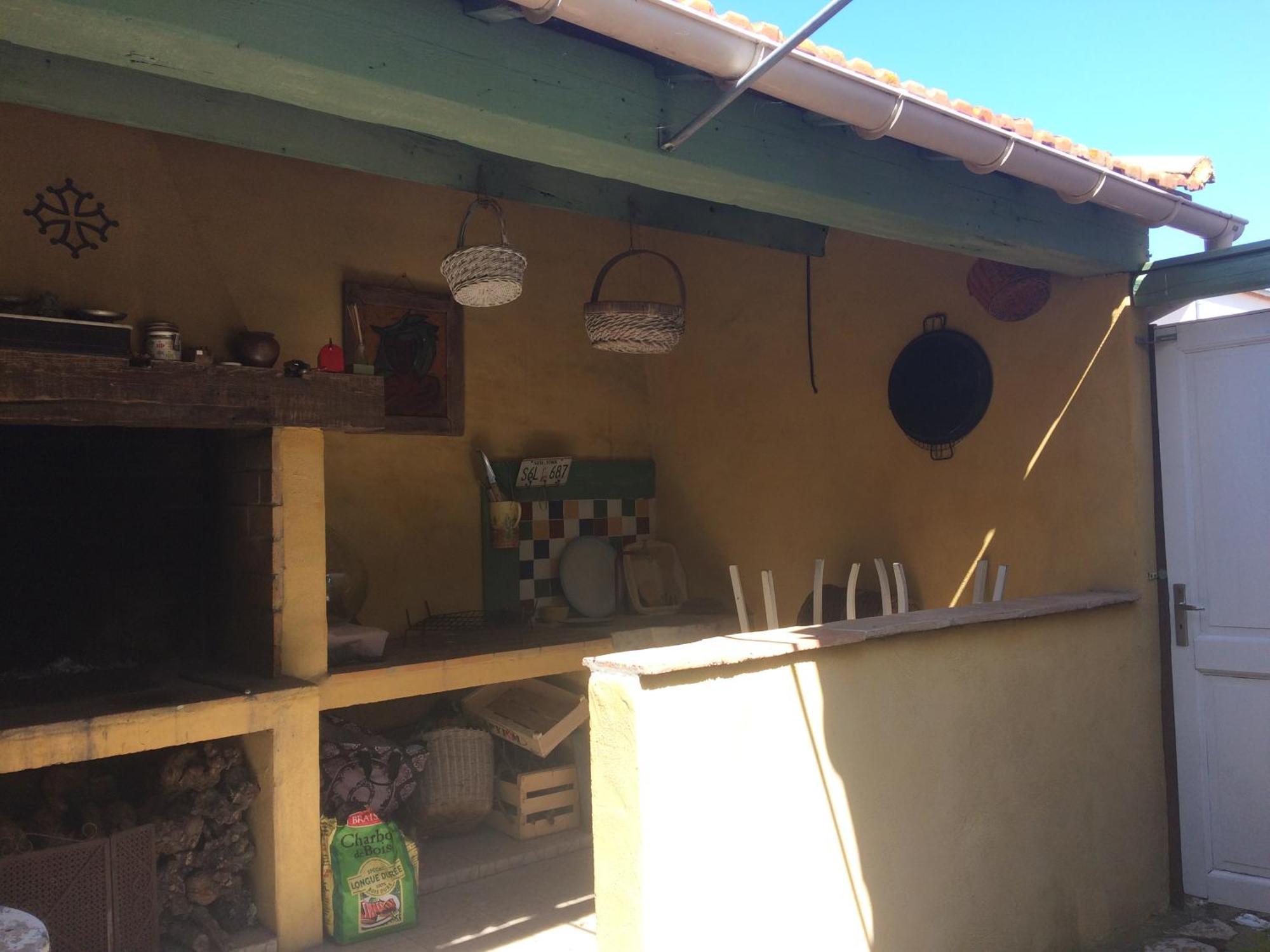 Les Hirondelles Bessan Exterior foto